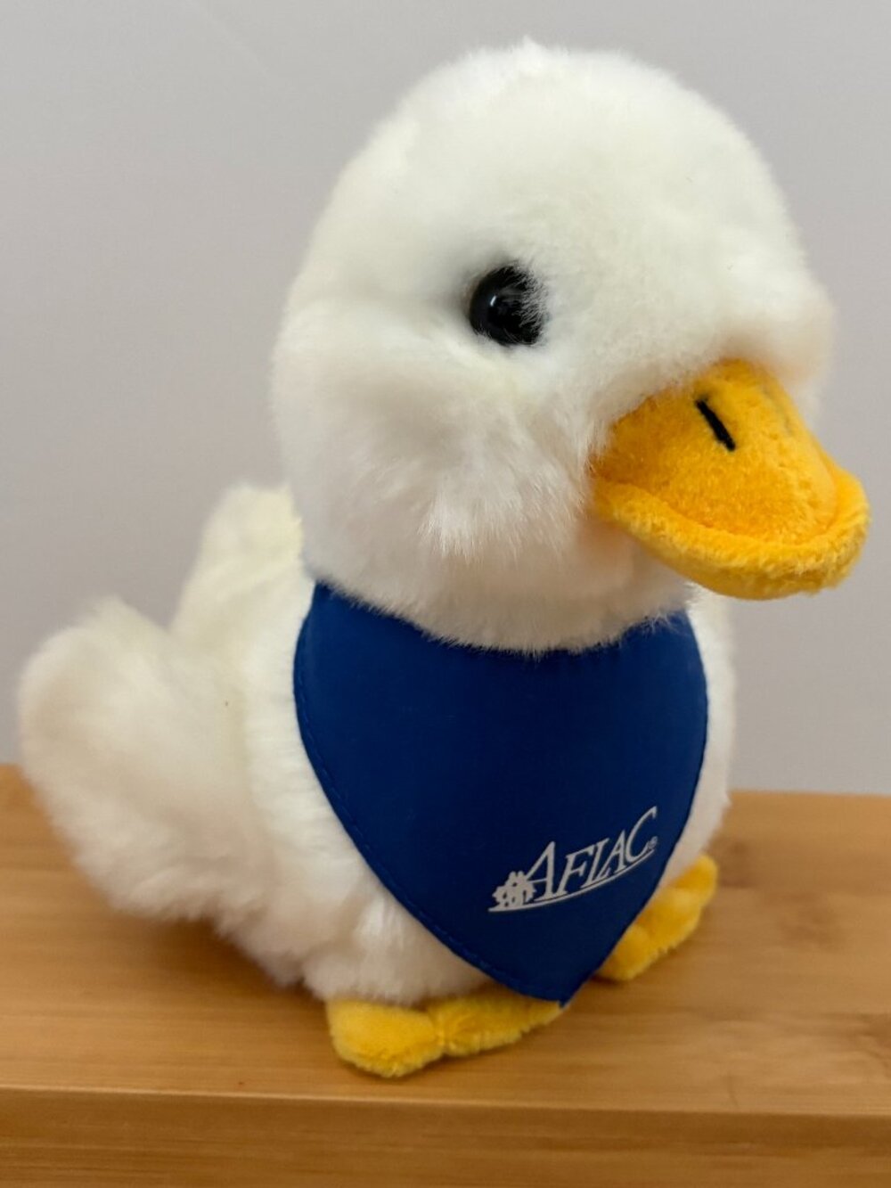 Aflac White Duck Plush Promo Advertising Blue Scarf Bandana Talks Works 6 Inch